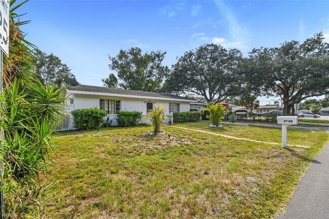 Building Photo - 2 br, 1 bath House - 4840 48Th Avenue N
