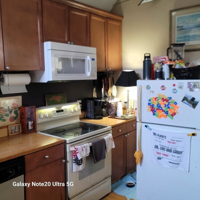 Building Photo - 311 Seawell Ave