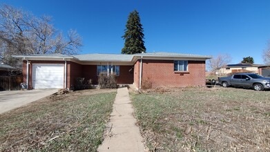 Building Photo - 5361 E Jewell Ave