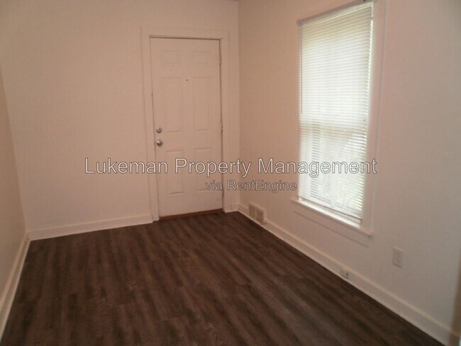 Foto del edificio - 932 S Park St
