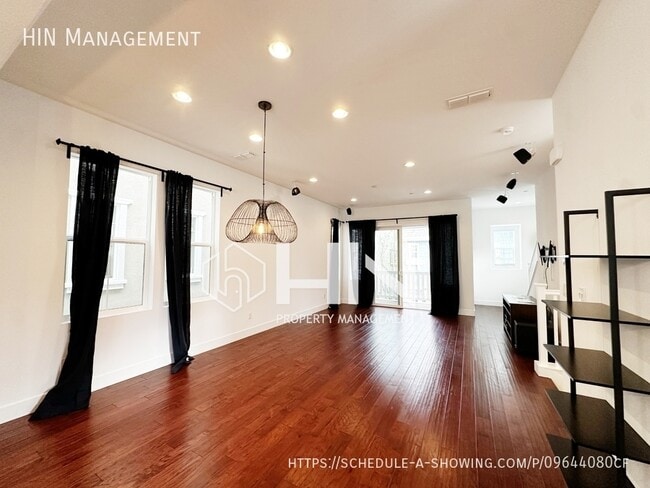 Foto del edificio - 38238 Luma Terrace