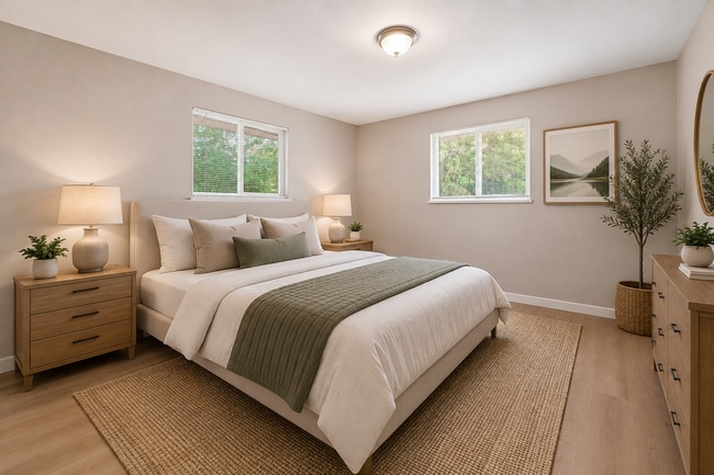Building Photo - $2,240.95 with $300 Off the First Month's Rent, 5 Beds - 2 Bath, Triplex in Littleton with Shared...