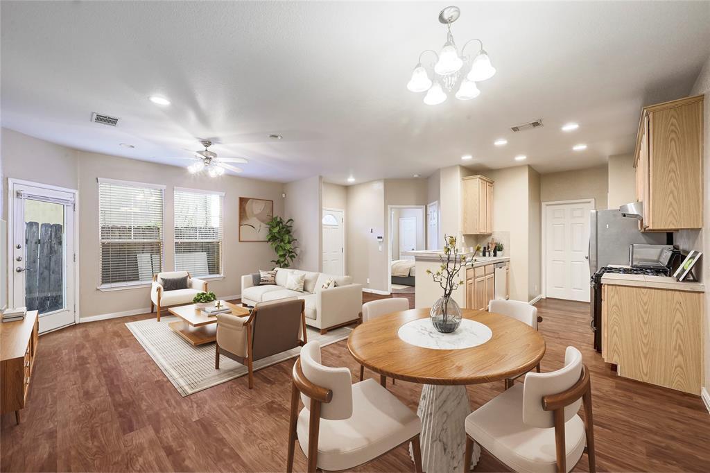 Foto principal - 705 Nelray Blvd