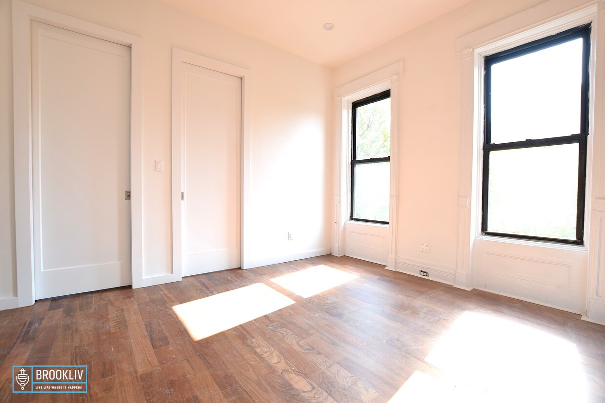 Primary Photo - 84 Lafayette Ave