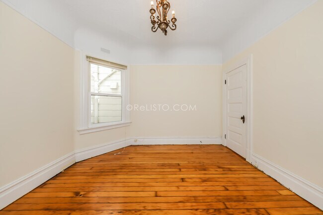 Building Photo - 408 Broderick St