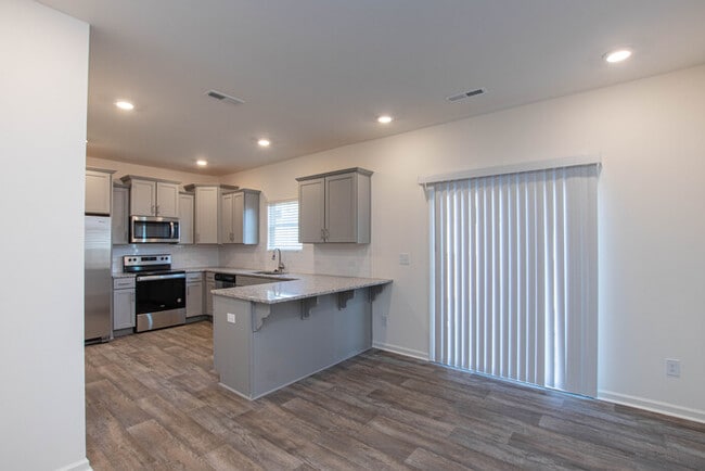 Building Photo - 3 br 2.5 ba townhome with 1 car garage Ready now!