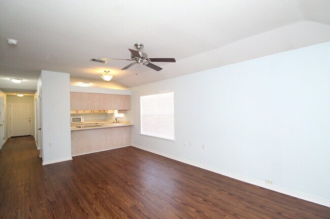 Foto del edificio - Charming 2BD/2BA Cottage in the Cottages a...