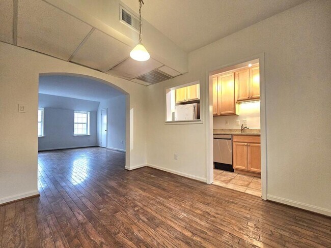 Building Photo - 1853 Wilson Blvd