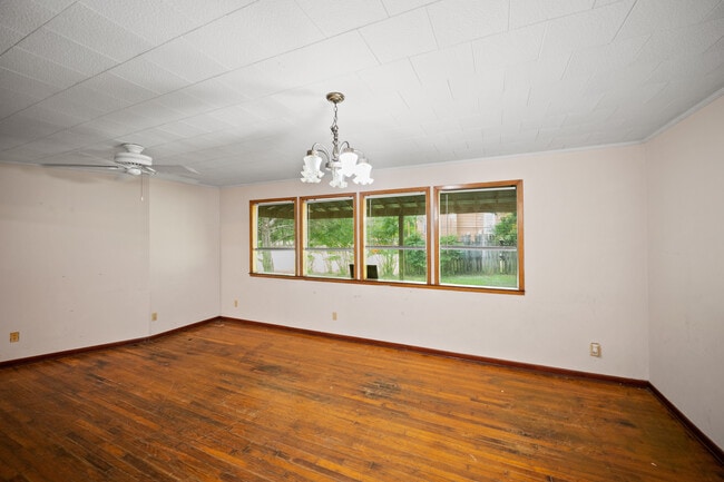 Building Photo - 21213 Lawrence Rd