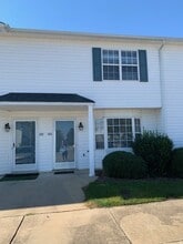 Building Photo - 3993-III-6 Sterling Pointe Dr