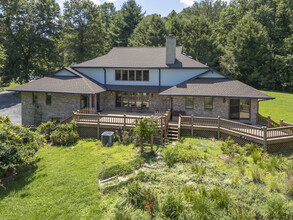 Building Photo - 26 Canter Ct