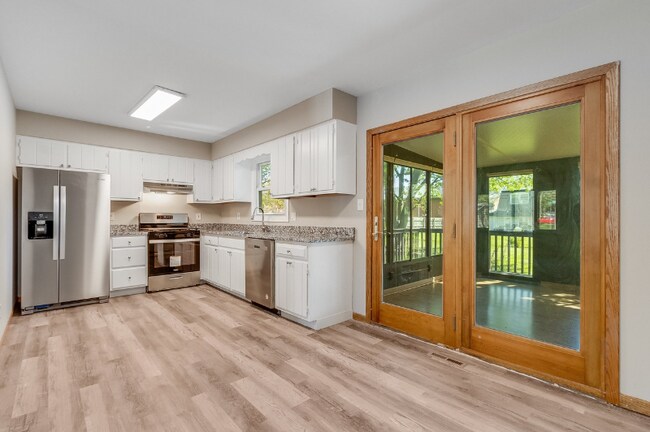 Foto del edificio - 2040 Blueberry Ln