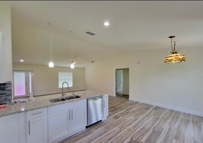 Foto del edificio - 1872 Tulane Ave SE