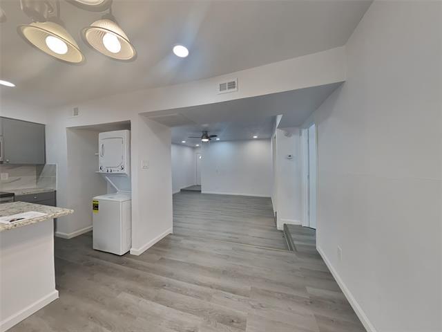 Building Photo - 7125 Fair Oaks Ave