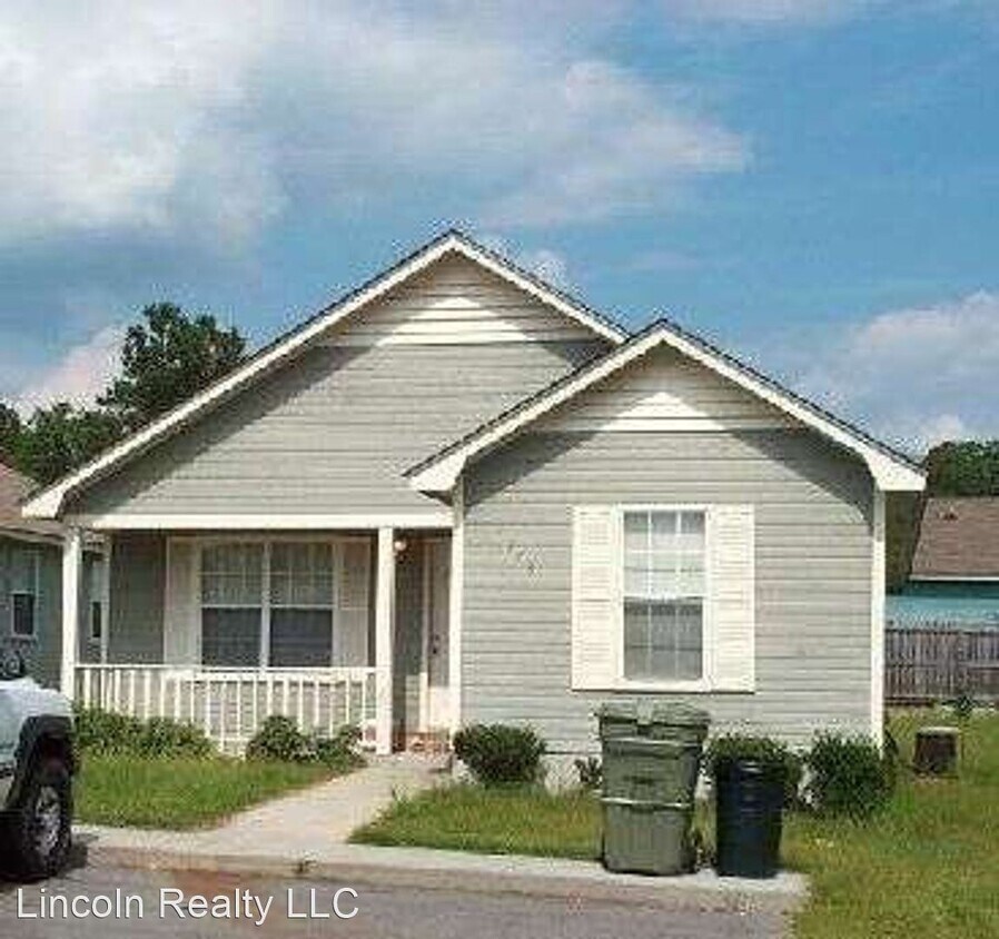 Primary Photo - 3 br, 2 bath House - 1748 W Gordon St.