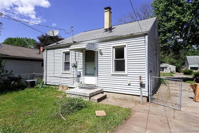 Foto del edificio - 15489 Dixie