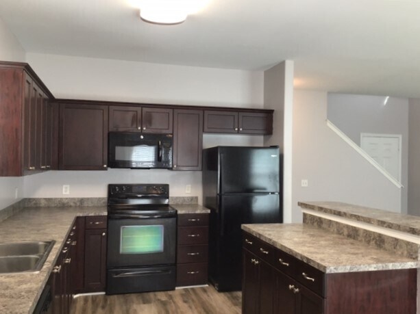 Foto del edificio - 15 Summer Hill Ct