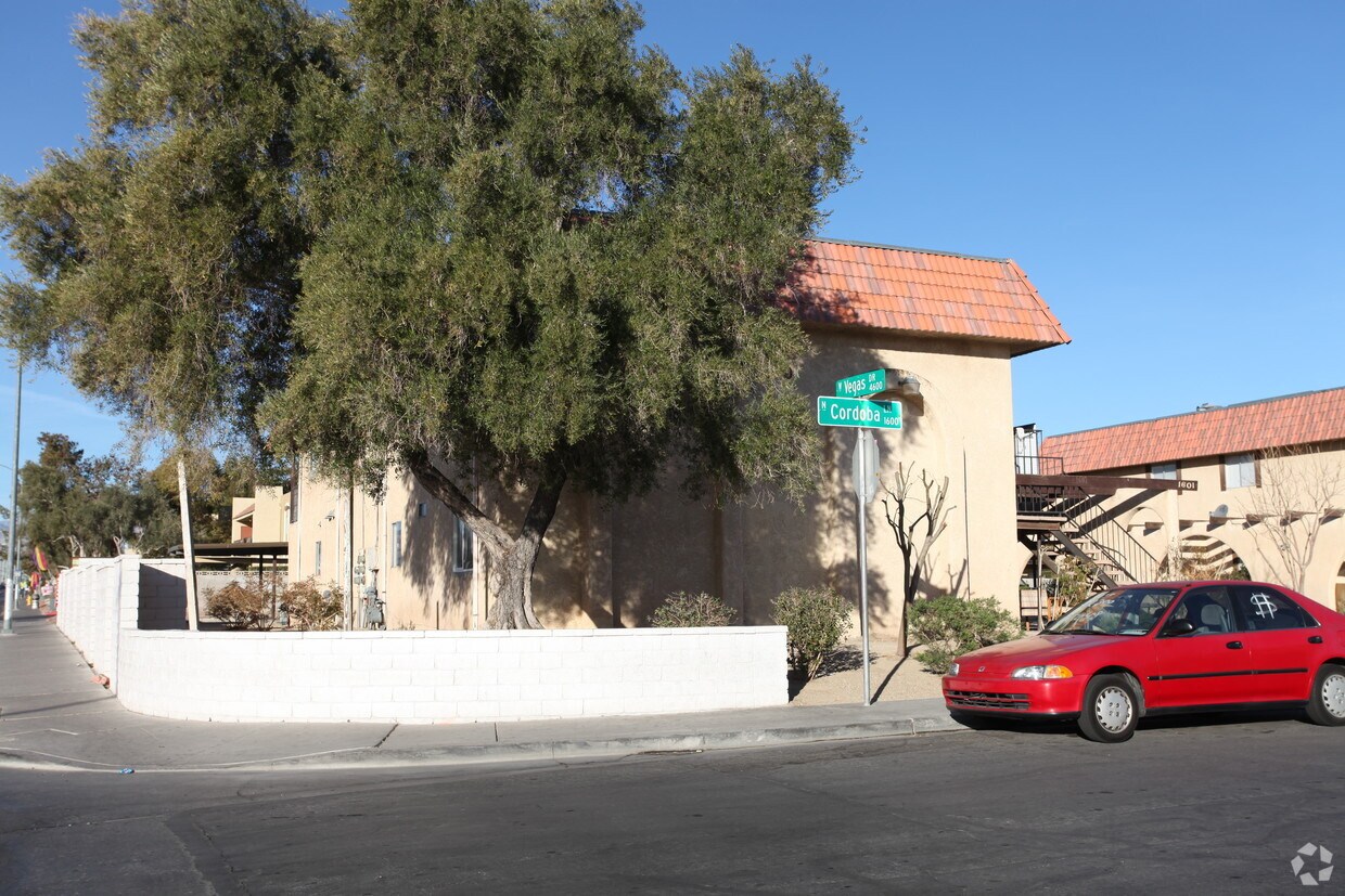 Building Photo - 1601 Cordoba Ln