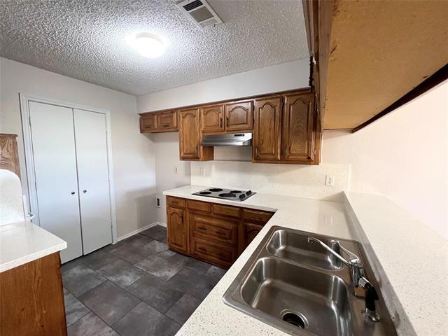 Building Photo - 135 Wildwood Dr