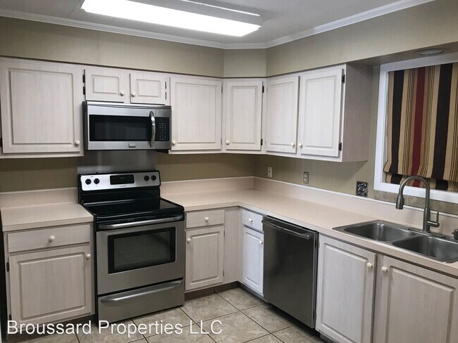 Building Photo - 3 br, 2.5 bath House - 212 Bell Downs Drive