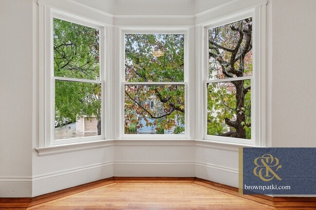 Foto del edificio - 1056 Cole St