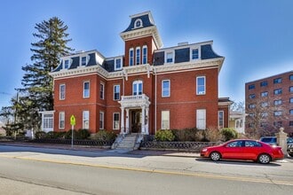 Building Photo - 241 Middle Street