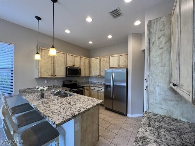 Building Photo - 5459 Useppa Dr