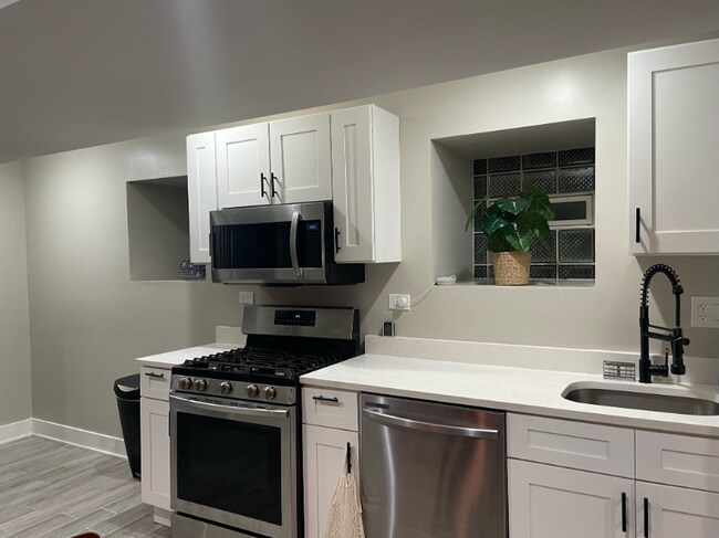 Foto del edificio - 6118 S Champlain Ave