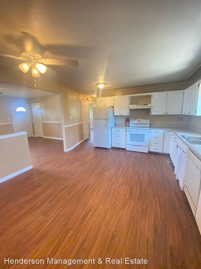 Building Photo - 2 br, 2 bath House - 340 W. Park Ave