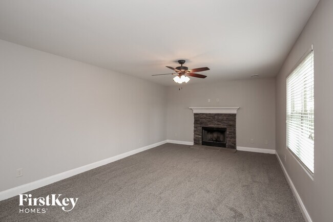 Foto del edificio - 90 Rand Way