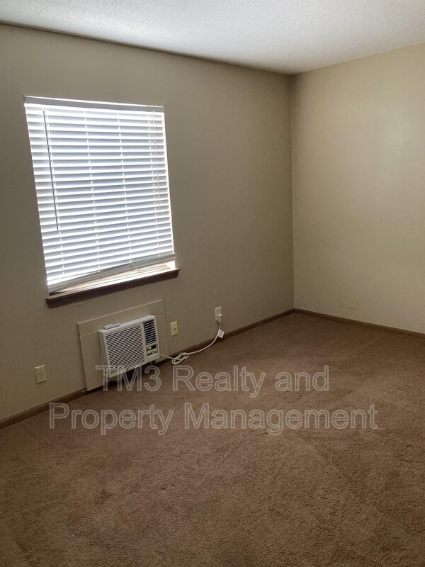 1606 E Kansas City Rd, Olathe, KS 66061 House for Rent in Olathe, KS