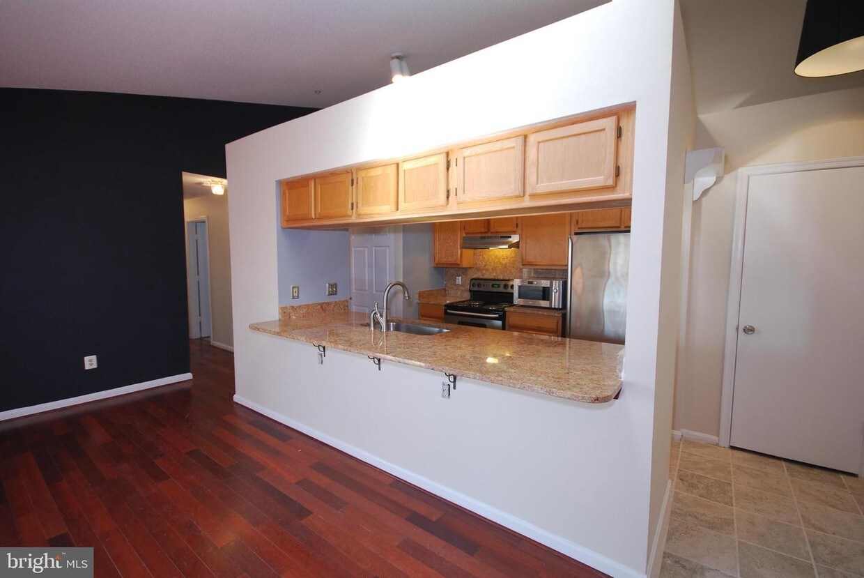 Primary Photo - 14203 Wolf Creek Pl