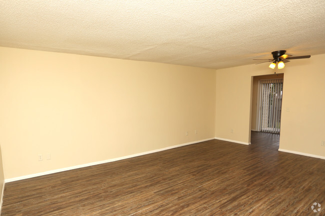 2 Bedroom 2 Bathroom - Ridgecrest Apartments