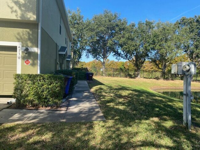 Foto del edificio - Valentine's Day Rent Special-Wonderful 2/2 Townhome w/ Pond View in St. Cloud