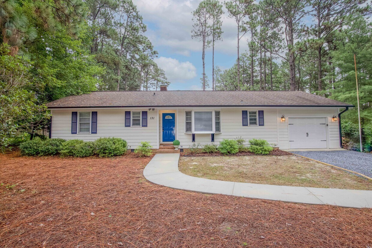 Foto principal - 131 Woodburn Rd