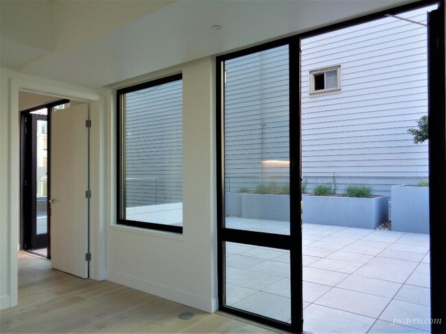 Foto del edificio - 1545 Pine St