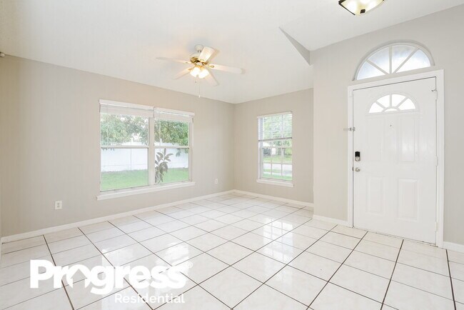Building Photo - 3055 Pineda Dr