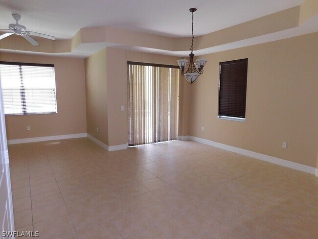 Building Photo - 16025 Via Solera Cir