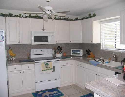 Foto del edificio - 65 Maplecrest Cir