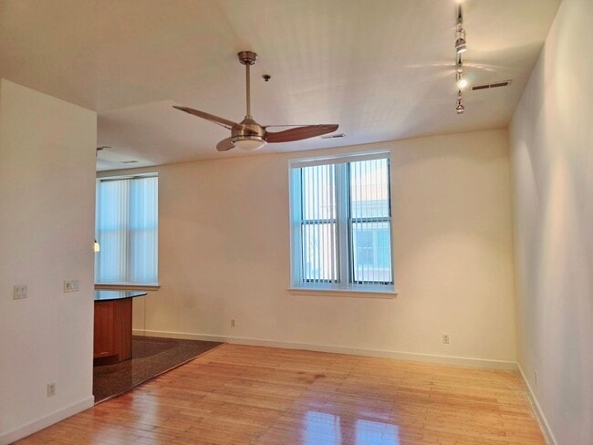 Building Photo - 4500 Olive St