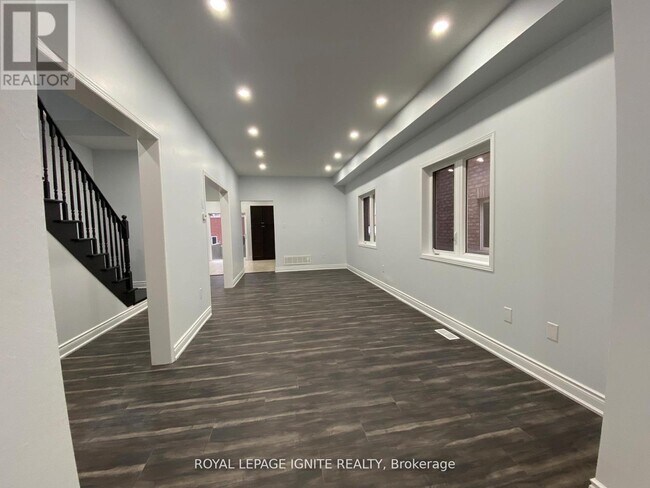 Building Photo - 90 Kilrea Way