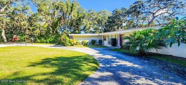 Foto del edificio - 1181 Sunny Point Dr