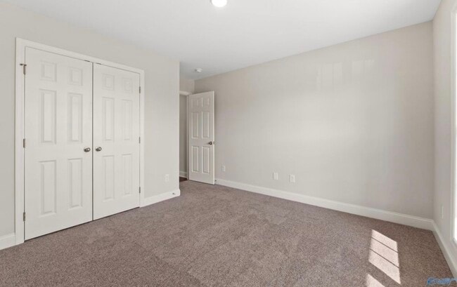 Foto del edificio - 25705 Kyle Ln