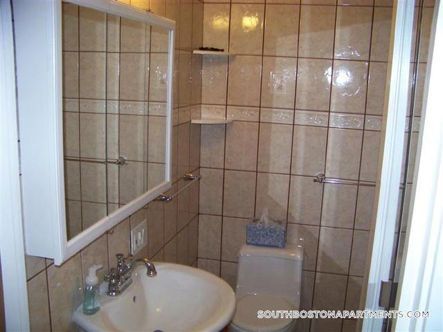 Foto del edificio - 44-46-46 Ward St