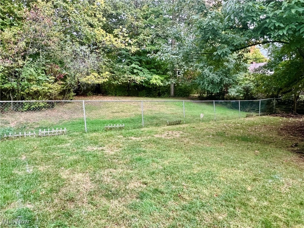 2331 Milton Rd University Heights, OH 44118 – photo 2