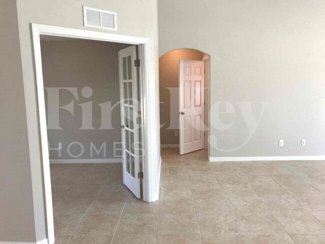 Foto del edificio - 2512 NW 24th Terrace