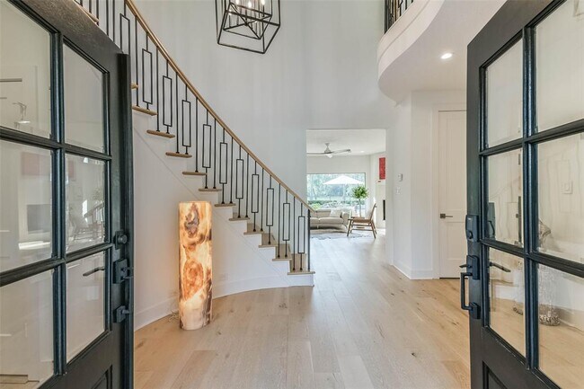 Foto del edificio - 2323 Pine Bend Dr