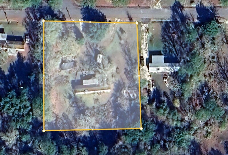 Foto del edificio - 223 Scales Rd