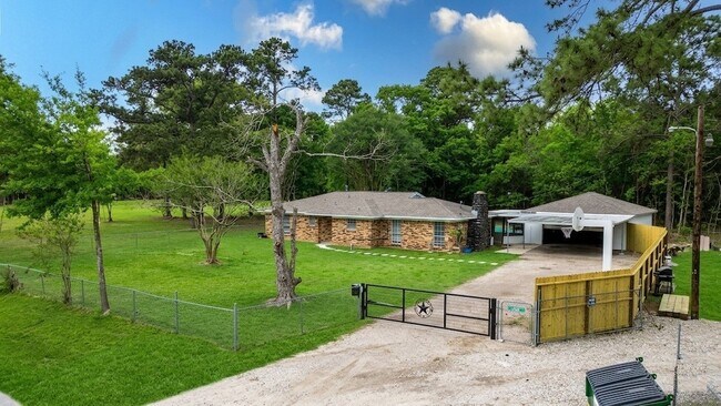 Building Photo - 20729 Canterbury Ln