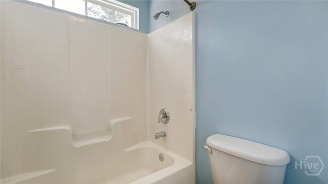 Foto del edificio - 422 Copper Creek Cir